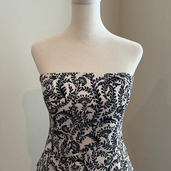 White House Black Market size 0 strapless spaghetti strap top - Picture 7 of 9